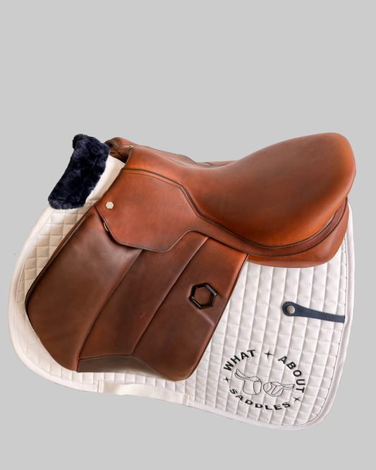 Flex-On Jump-04 — 17" — Cognac — Wide Tree (2024)