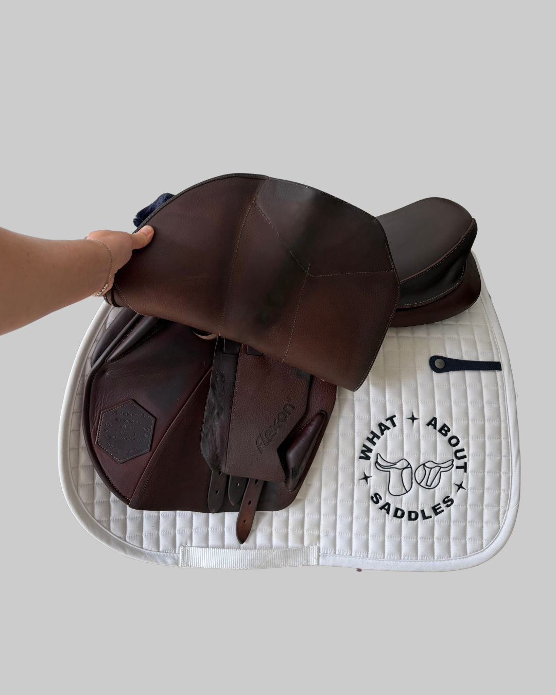Flex-On Jumping Saddle — 17.5" — Dark Brown (2021)