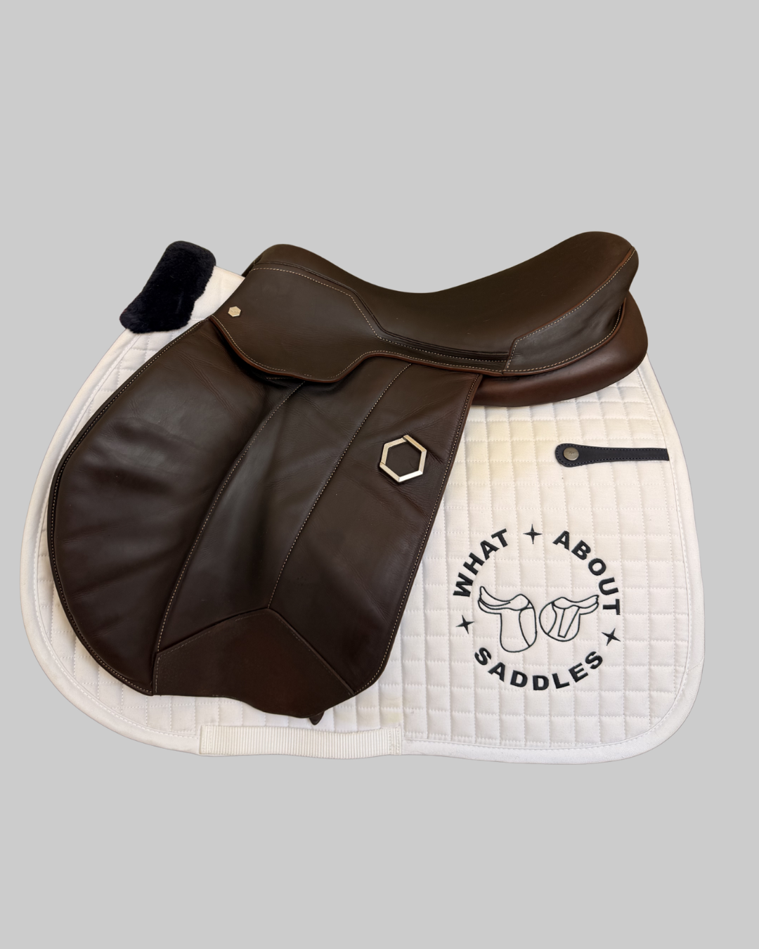 Flex-On Jumping Saddle — 17.5" — Dark Brown (2021)