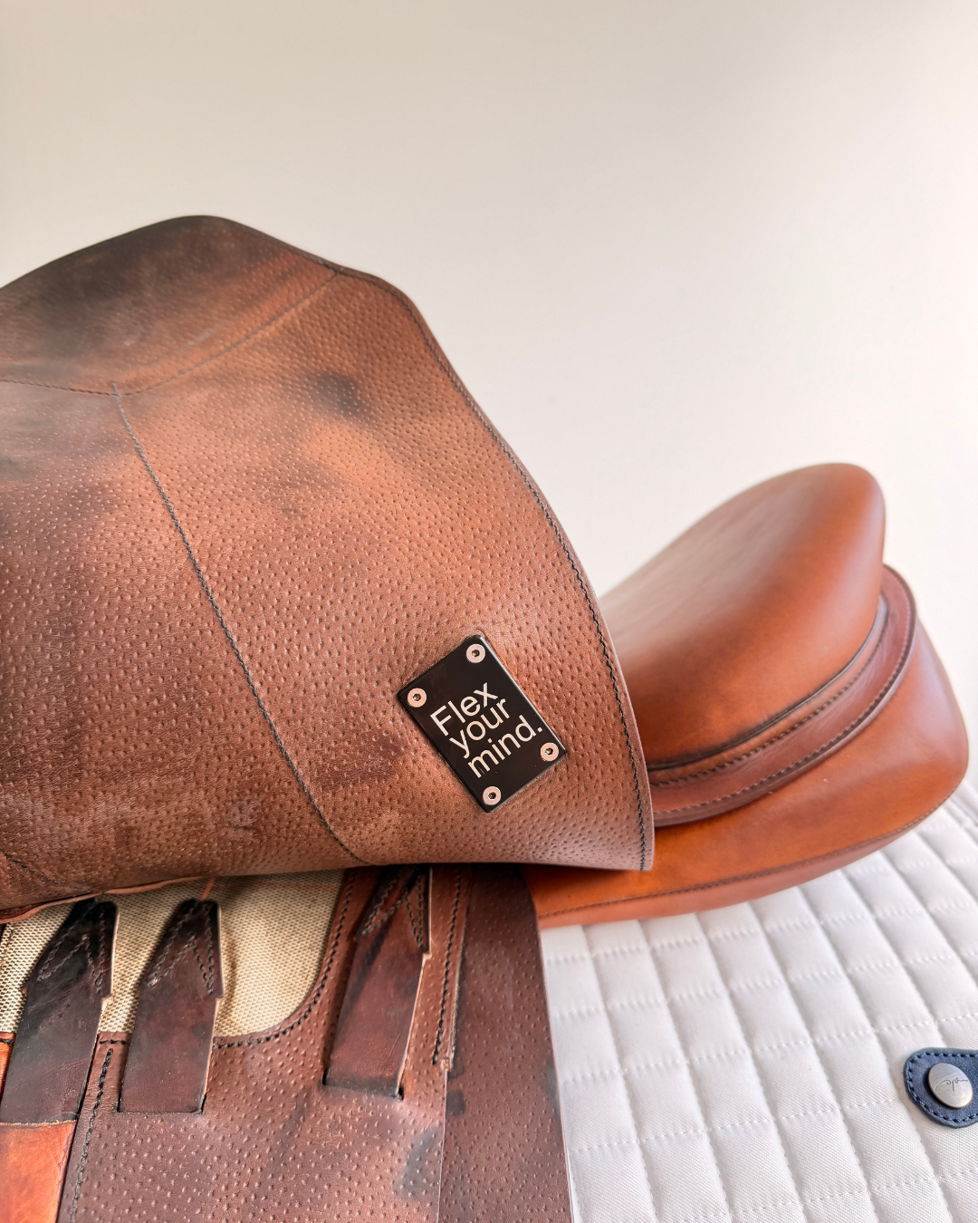 Flex-On Jump-04 — 17" — Cognac — Wide Tree (2024)