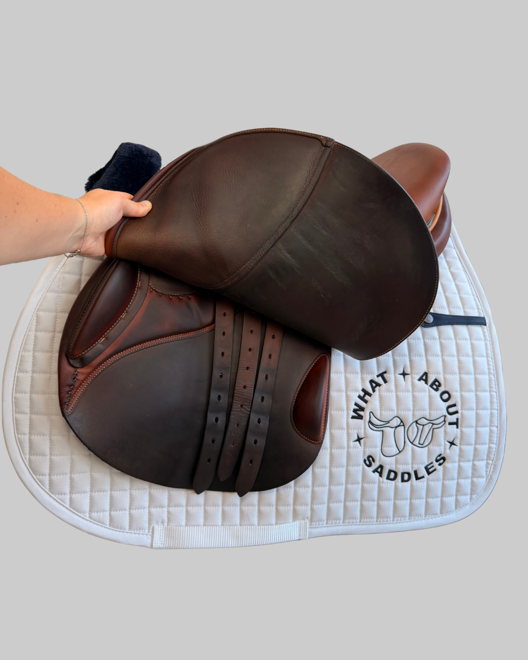 Butet Jumping Saddle — 17.5" Semi-Deep — Standard Tree — Calf Leather — Yellow Detailing