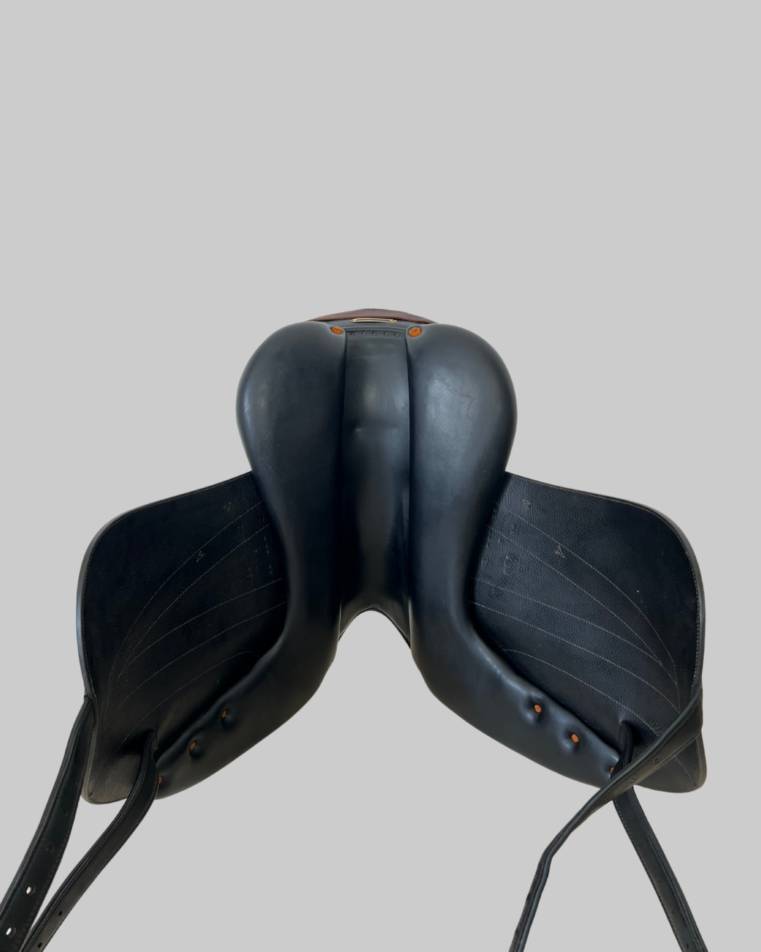 Butet ‘D’ Dressage Saddle